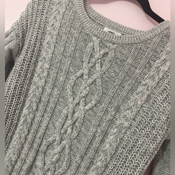 Comfy Cozy Grey Ribbon Pattern Sweater - Picture 2 of 6